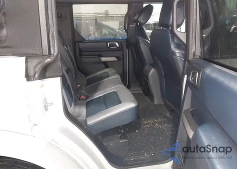 2021 Ford Bronco Outer Banks z USA, uszkodzony, nr VIN 1FMDE5BHXMLB02070